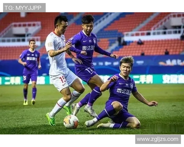 9月28日泰达迎战武汉球队全力争胜展现实力与斗志