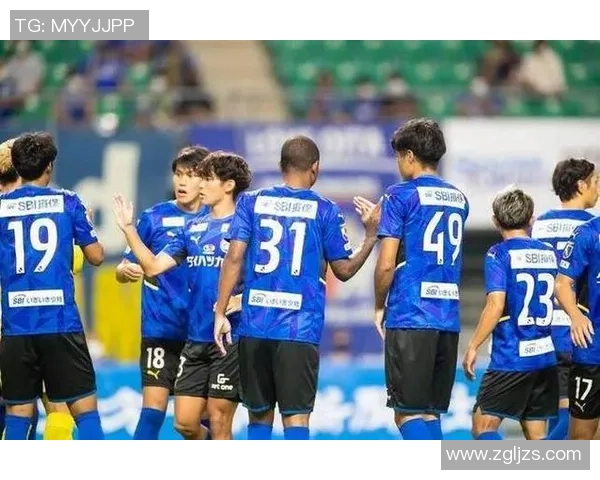 广岛三箭迎战熊本深红力争主场胜利展现强大实力 广岛三箭迎战熊本深红力争主场胜利展现强大实力