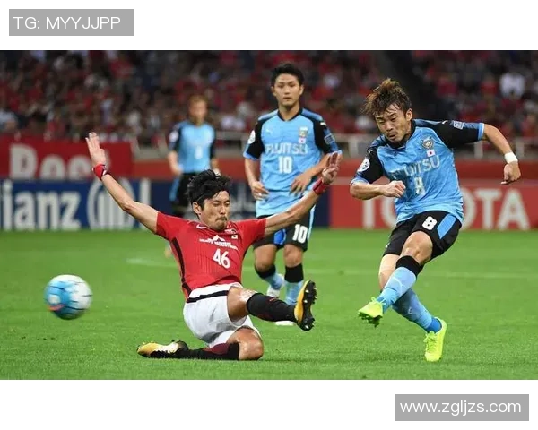 德岛漩涡与水户的激烈对决展现足球魅力与团队精神 德岛漩涡与水户的激烈对决展现足球魅力与团队精神